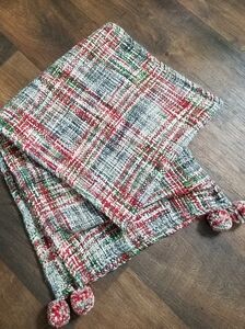 Aspen Tweed pom poms runner